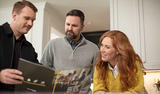 project manager with customer reviewing process